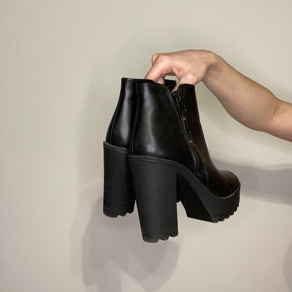 Faux leather heeled booties | Bongo - Picture 3 of 3